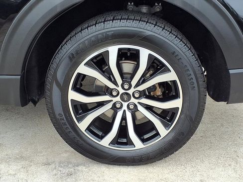 Used 2022 Ford Explorer ST image 26