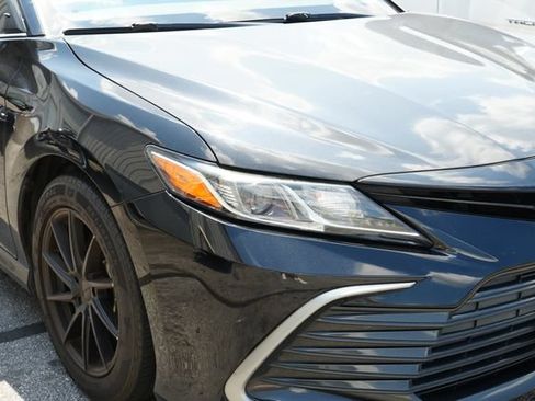 Used 2021 Toyota Camry LE FWD image 2