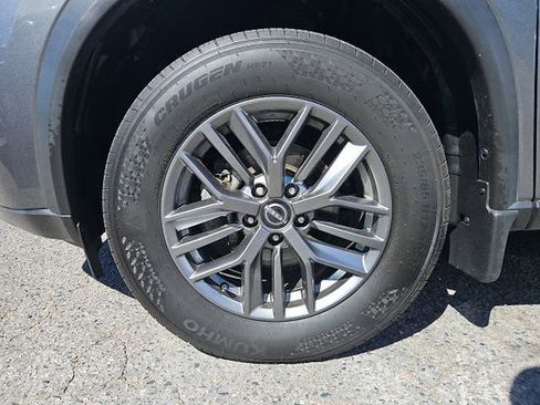 Certified 2023 Nissan Rogue S AWD/4WD image 3