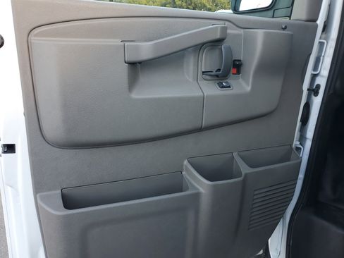 Used 2024 Chevrolet Express 2500 w/ Driver Convenience Package image 24