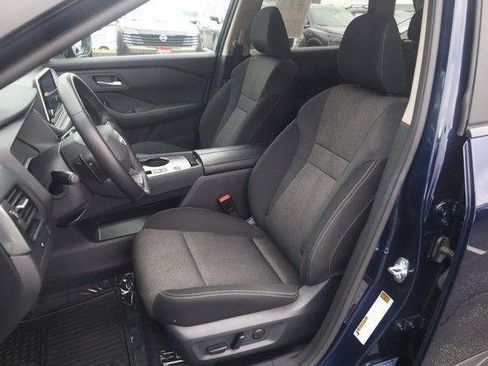 Used 2025 Nissan Rogue SV FWD image 20
