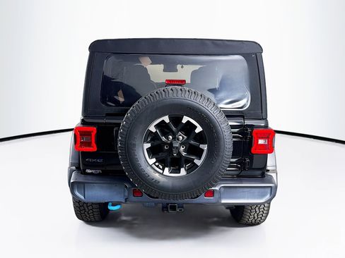 Used 2024 Jeep Wrangler Unlimited Rubicon 4xe image 28