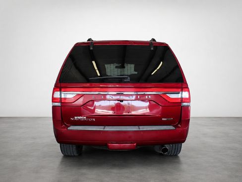 Used 2015 Lincoln Navigator 2WD image 5