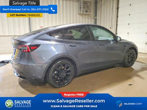 Used 2023 Tesla Model Y AWD image 4