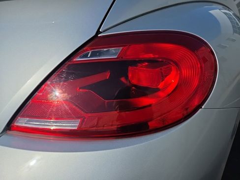 Used 2016 Volkswagen Beetle 1.8T S image 11