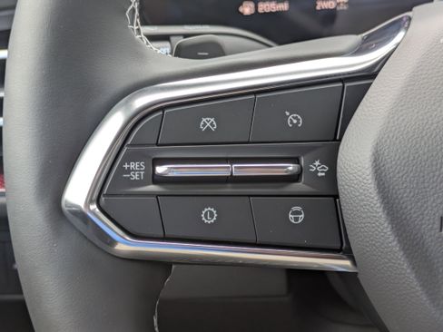 New 2026 Chevrolet Traverse Z71 image 17