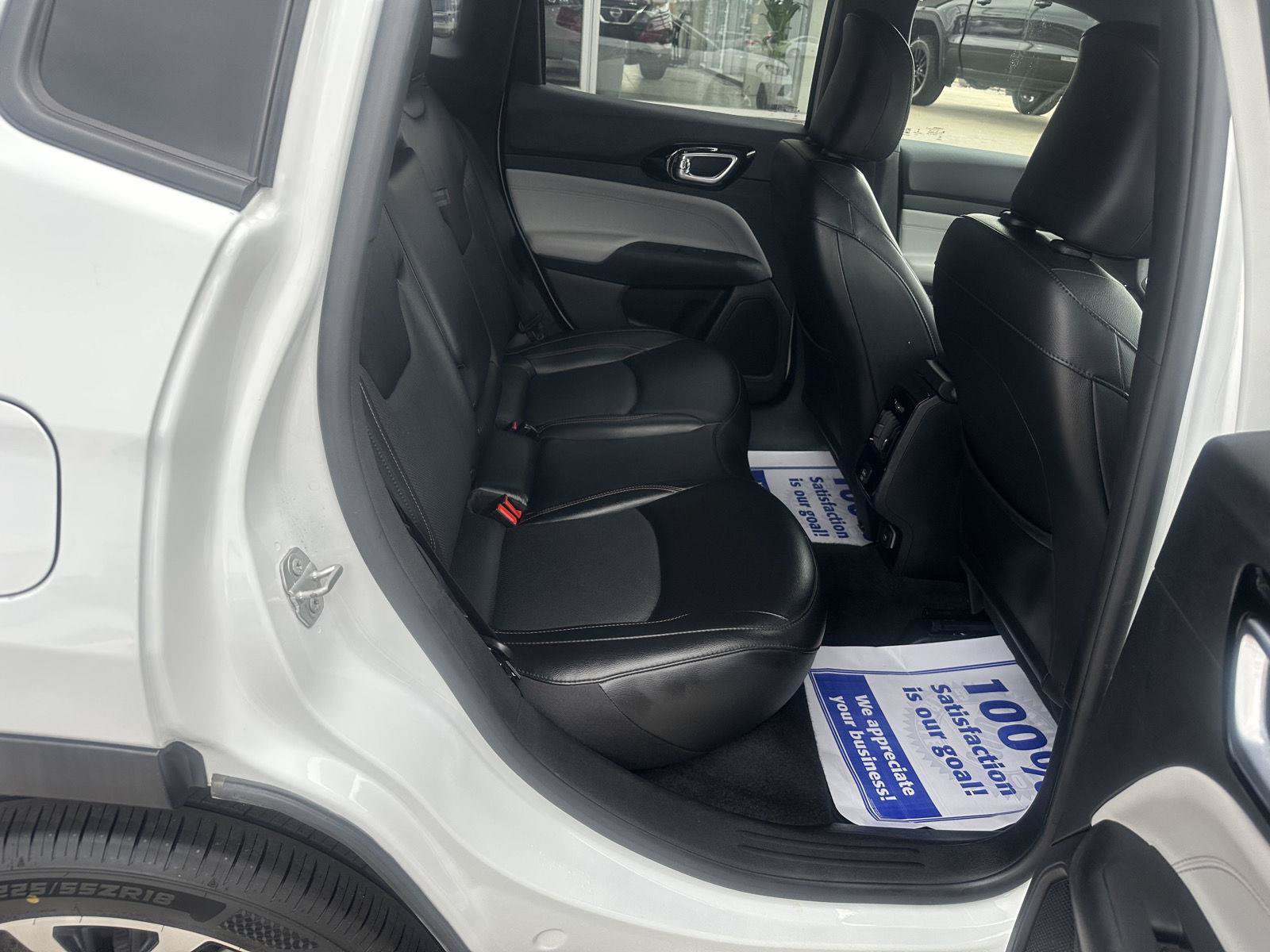 Used 2023 Jeep Compass Limited AWD/4WD image 24