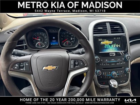 Used 2014 Chevrolet Malibu LT FWD image 16