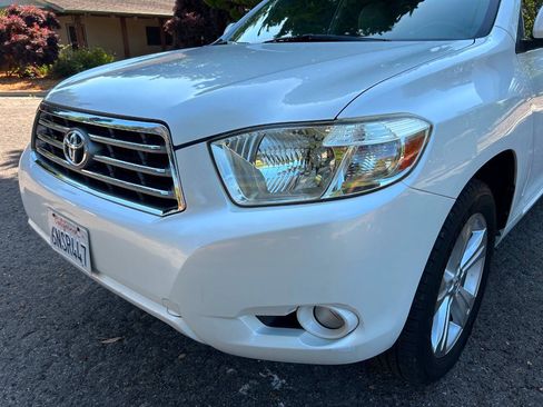 Used 2010 Toyota Highlander Limited FWD image 5