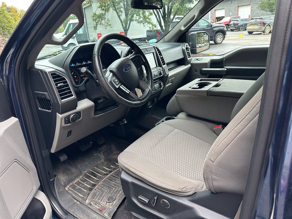 Used 2016 Ford F150 XLT w/ Equipment Group 302A Luxury AWD/4WD image 9