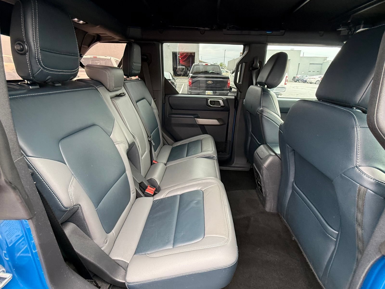 Used 2022 Ford Bronco Outer Banks AWD/4WD image 15