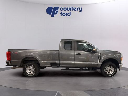 Certified 2024 Ford F250 XL w/ XL Off-Road Package AWD/4WD image 8