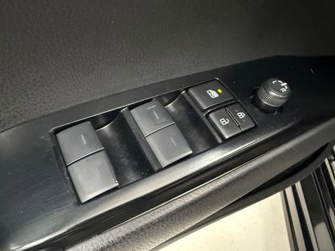 Used 2025 Toyota Camry SE w/ Convenience Package AWD/4WD image 29