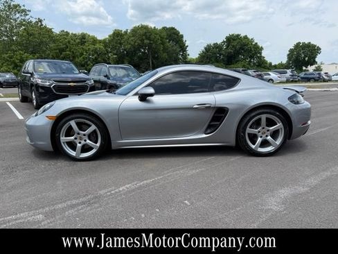 Used 2019 Porsche 718 Cayman RWD image 8