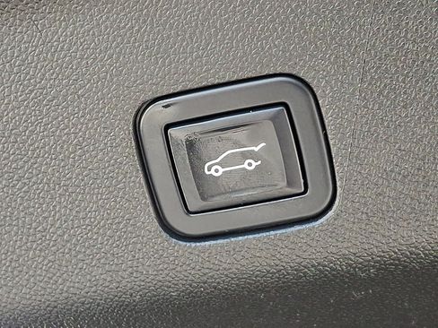 Certified 2022 Chevrolet Tahoe Z71 image 31