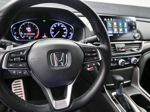 Used 2018 Honda Accord Sport image 18