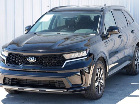 Used 2021 Kia Sorento S image 45