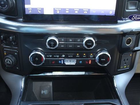 Used 2023 Ford F150 Lariat w/ Trailer Tow Package AWD/4WD image 19