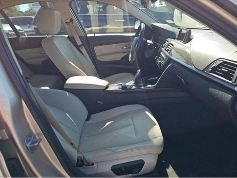 Used 2015 BMW 320i Sedan RWD image 8