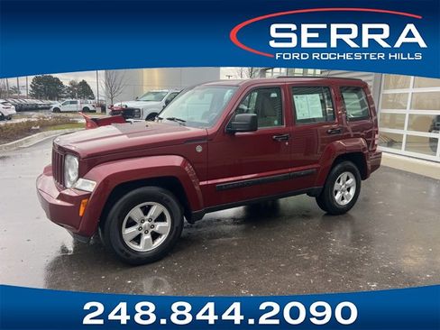 Used 2009 Jeep Liberty Sport image 1