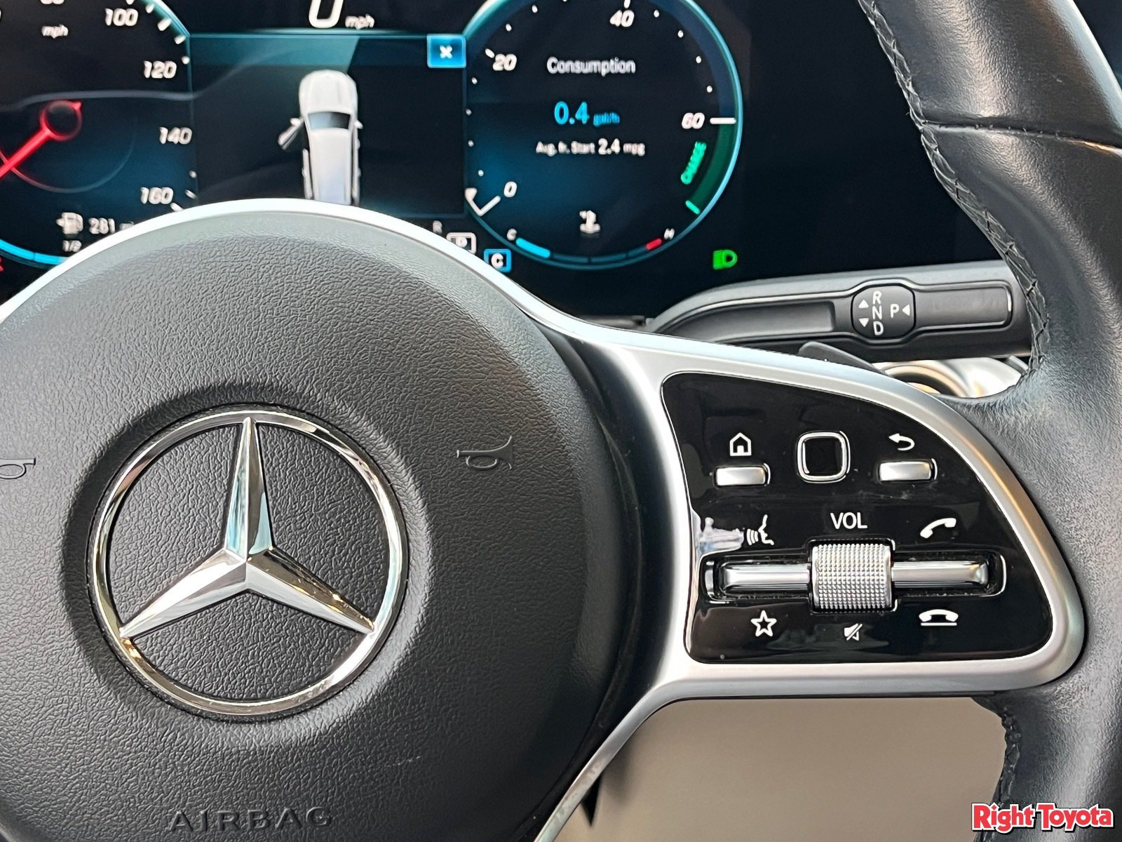 Used 2022 Mercedes-Benz GLB 250 image 23