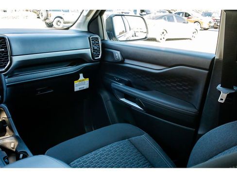 Used 2025 Ford Ranger XLT w/ FX4 Off-Road Package image 15