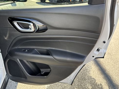 New 2026 Jeep Compass Limited image 22