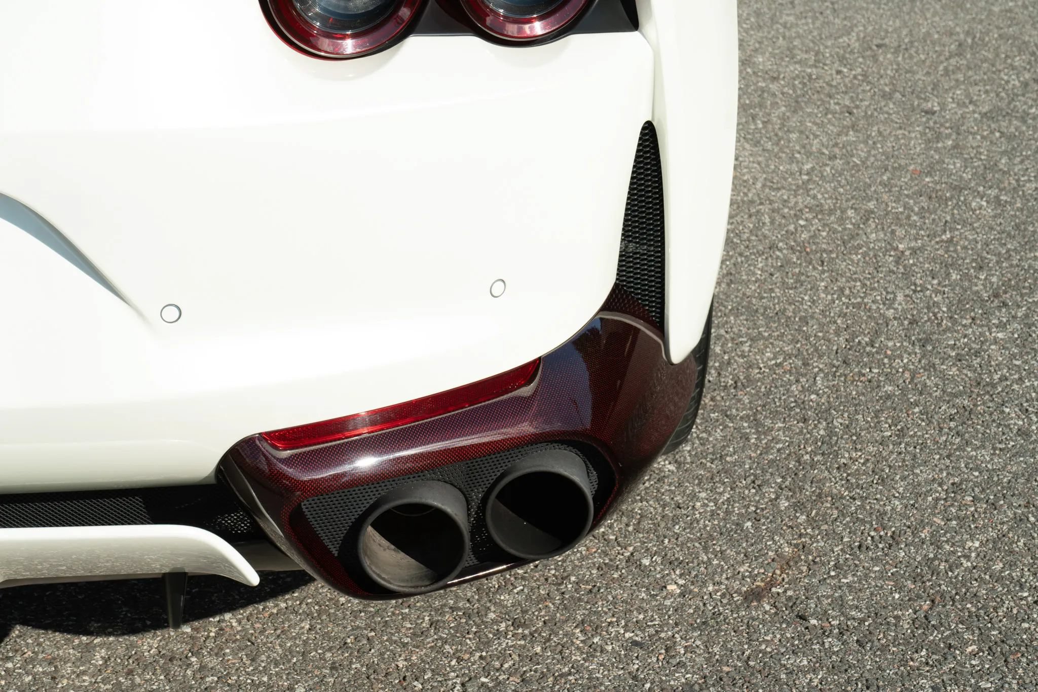 Used 2020 Ferrari 812 Superfast RWD image 49