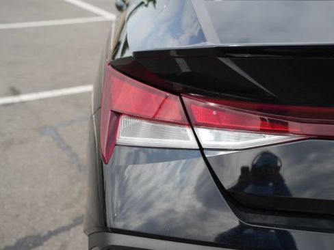 Used 2025 Hyundai Elantra Sport FWD image 42