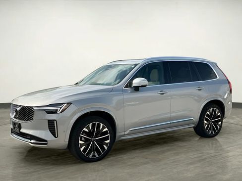 Used 2025 Volvo XC90 B6 Plus AWD/4WD image 2