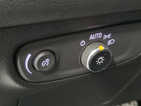 Used 2024 Buick Encore GX Sport Touring w/ Advanced Technology Package AWD/4WD image 31