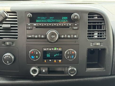 Used 2011 Chevrolet Silverado 1500 LT w/ All-Star Edition AWD/4WD image 19