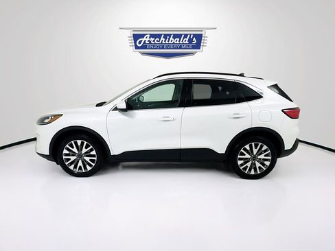 Used 2022 Ford Escape Titanium w/ Class II Trailer Tow Package AWD/4WD image 4