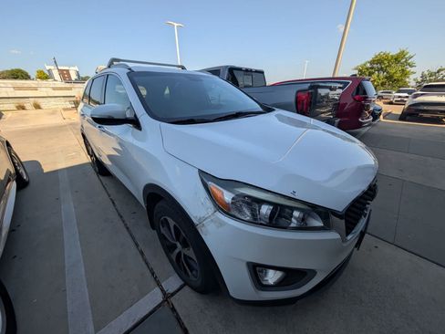 Used 2017 Kia Sorento EX FWD image 5
