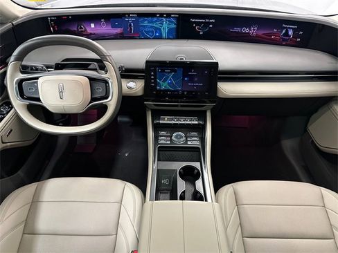 Used 2024 Lincoln Nautilus Premier w/ Equipment Group 102A image 20