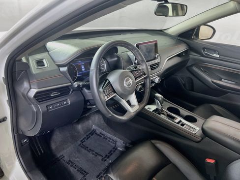 Used 2021 Nissan Altima 2.5 SR w/ SR Premium Package AWD/4WD image 9