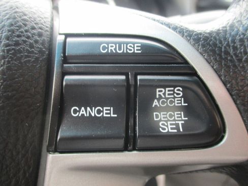 Used 2012 Honda Accord LX image 32