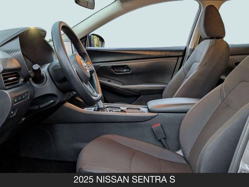 Used 2025 Nissan Sentra S image 15