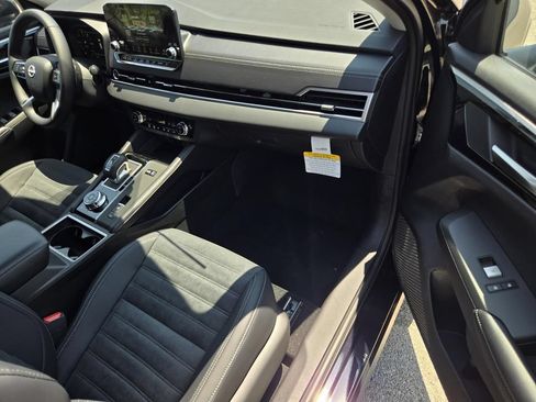 New 2026 Nissan Rogue SL AWD/4WD image 7