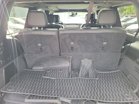 Used 2022 Jeep Grand Wagoneer Series II AWD/4WD image 9