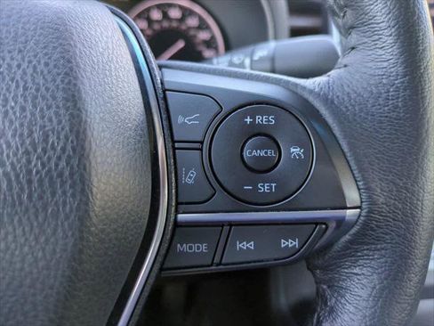 Certified 2021 Toyota Avalon XLE w/ Moonroof Package image 25