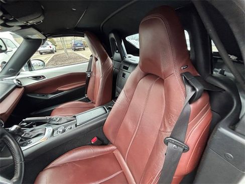 Used 2019 MAZDA MX-5 Miata Grand Touring image 17