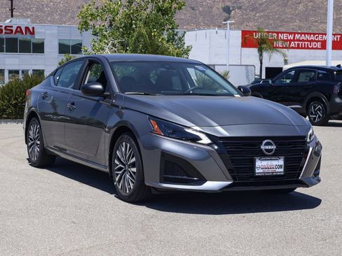 New 2026 Nissan Altima 2.5 SV FWD image 2