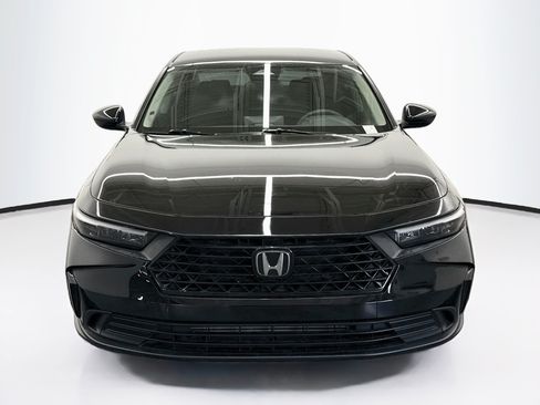 Used 2023 Honda Accord LX image 2