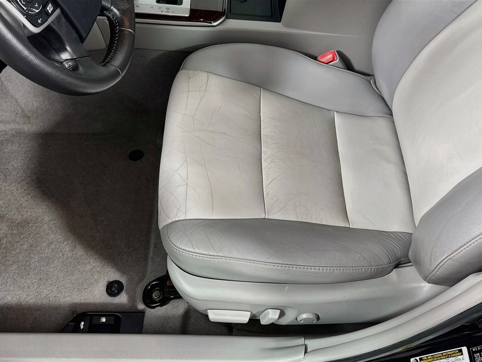 Used 2012 Toyota Camry XLE FWD image 15