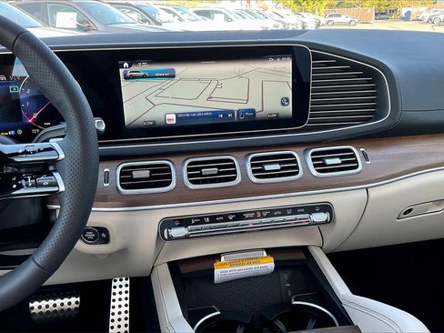 New 2026 Mercedes-Benz GLS 450 4MATIC image 7