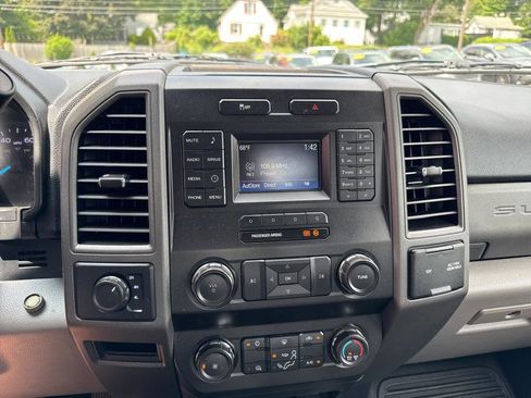 Used 2019 Ford F250 XL w/ STX Appearance Package image 31