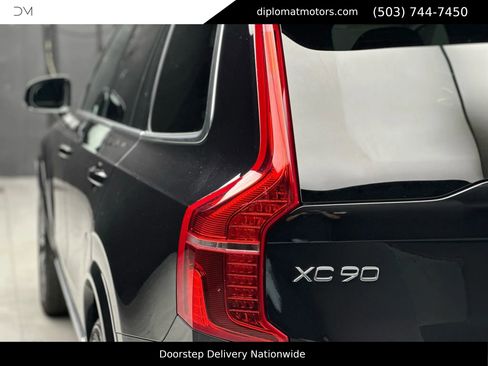 Used 2023 Volvo XC90 B6 Plus image 15