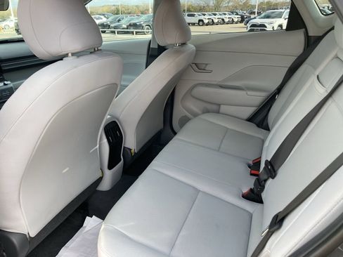 Used 2025 Hyundai Kona SEL image 26