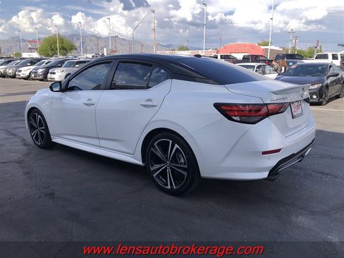 Used 2021 Nissan Sentra SR FWD image 6